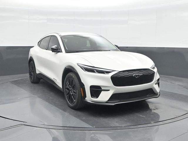 Photo of 2025 Star White Ford Mustang Mach-E