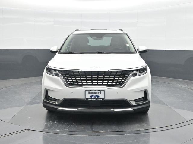 Photo of 2024 Snow White Pearl Kia Carnival