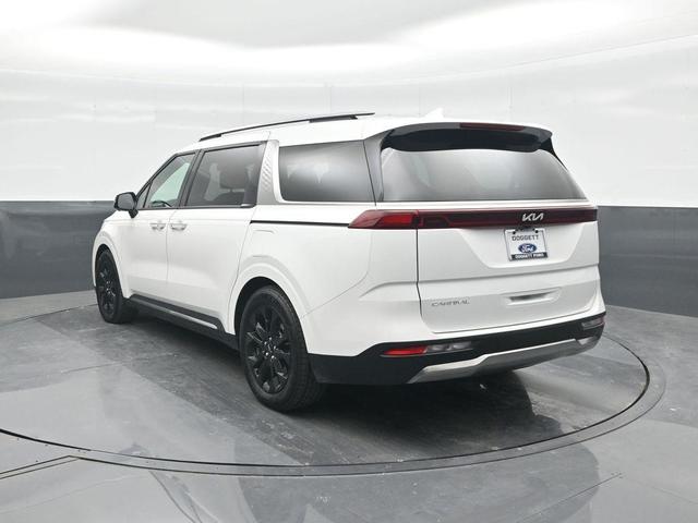Photo of 2024 Snow White Pearl Kia Carnival