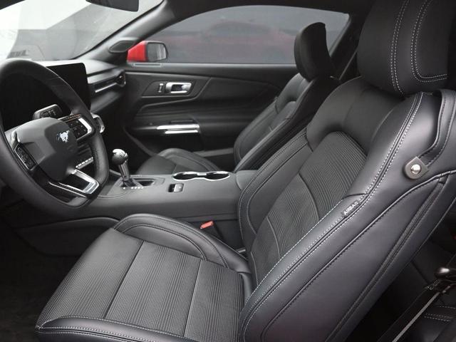 Photo of 2025 Race Red Ford Mustang