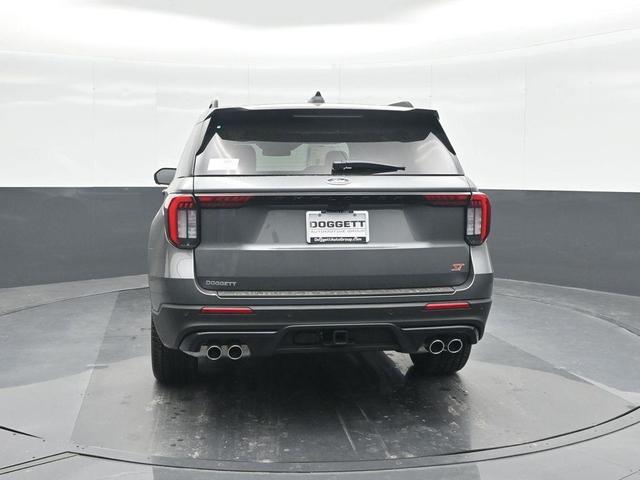 Photo of 2025 Carbonized Gray Metallic Ford Explorer