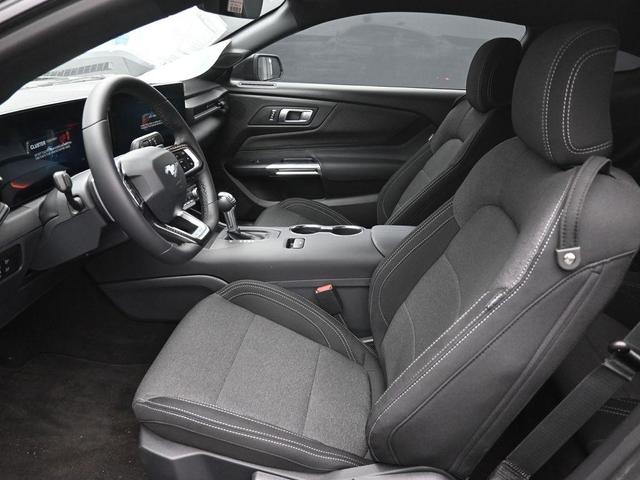 Photo of 2025 Shadow Black Ford Mustang