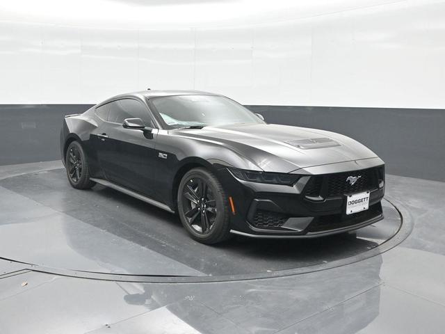 Photo of 2025 Shadow Black Ford Mustang