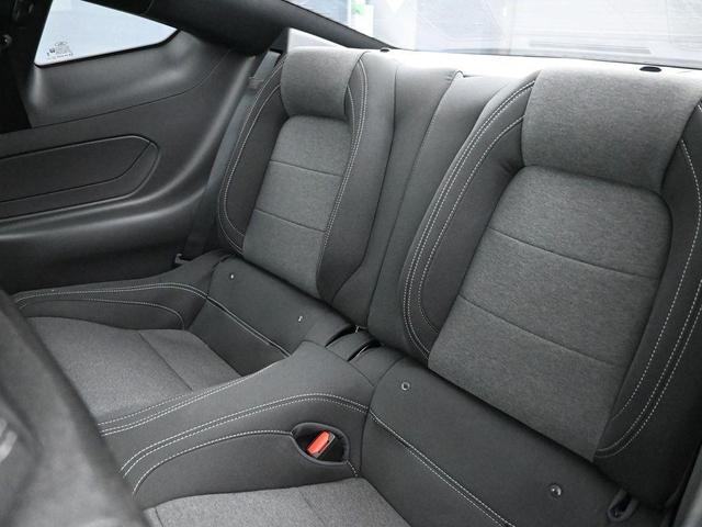Photo of 2025 Shadow Black Ford Mustang
