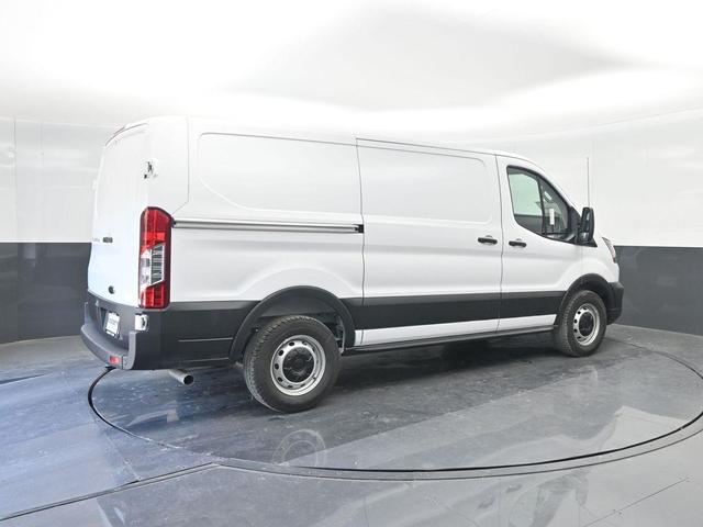 Photo of 2025 Oxford White Ford Transit-150