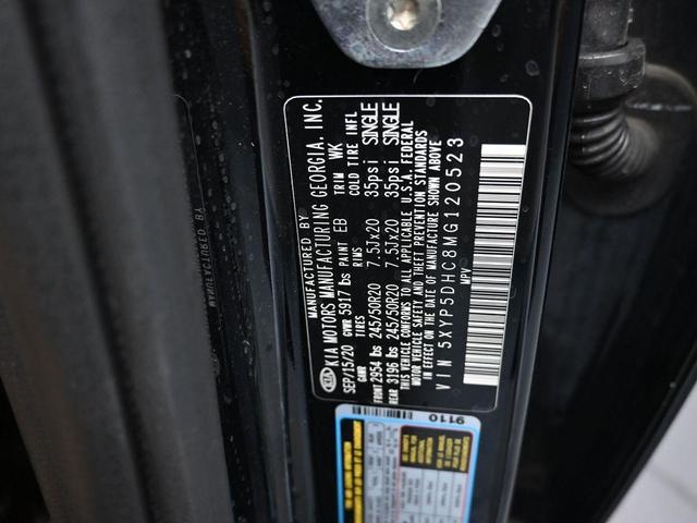 Photo of 2021 Ebony Black Kia Telluride