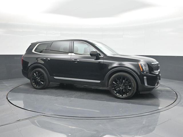 Photo of 2021 Ebony Black Kia Telluride
