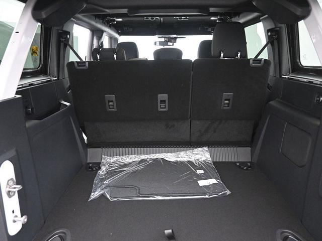 Photo of 2025 Oxford White Ford Bronco