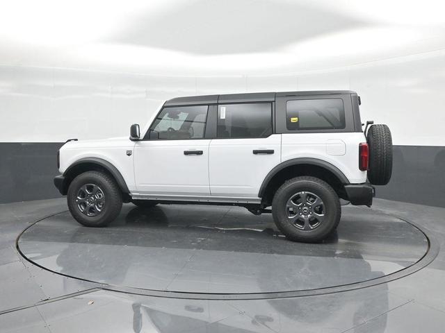 Photo of 2025 Oxford White Ford Bronco