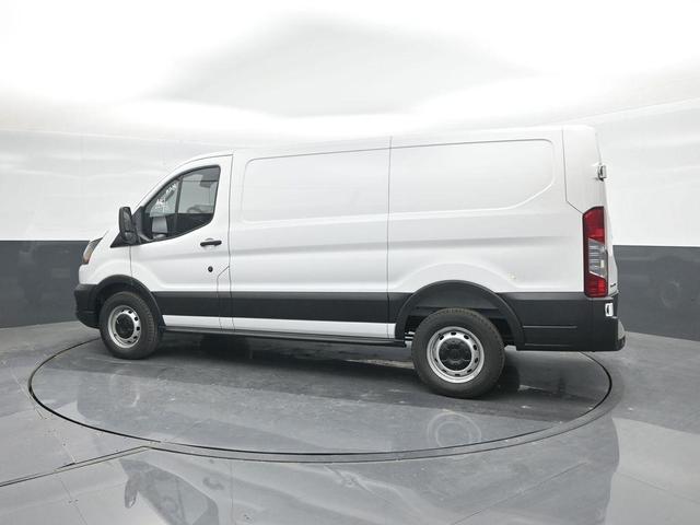 Photo of 2025 Oxford White Ford Transit-150