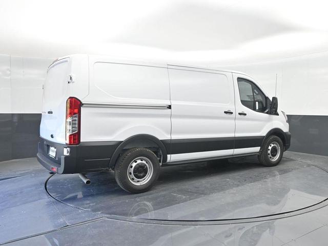 Photo of 2025 Oxford White Ford Transit-150