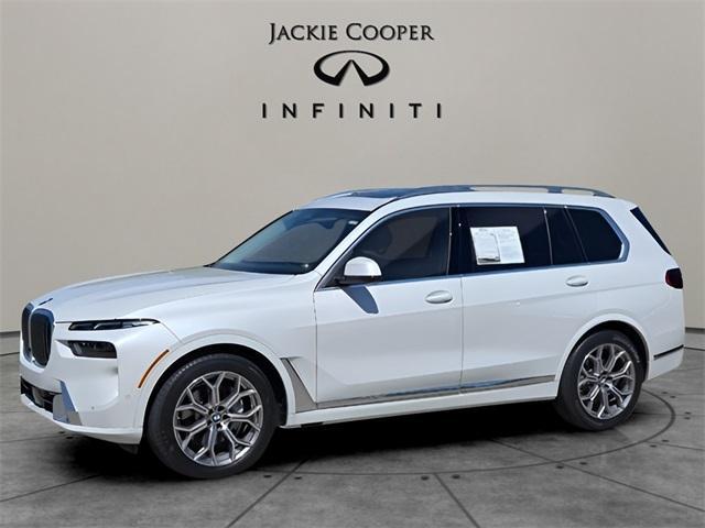 2024 BMW X7