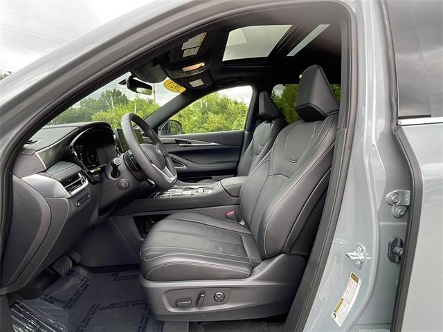 Photo of 2025 Harbor Gray INFINITI QX60