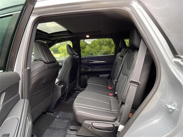 Photo of 2025 Harbor Gray INFINITI QX60