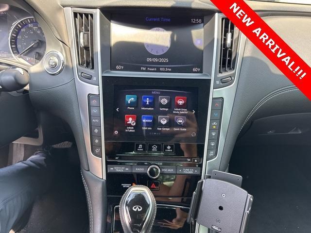 Photo of 2018 Black Obsidian INFINITI Q60