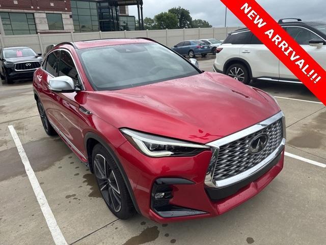 Photo of 2022 Dynamic Sunstone Red INFINITI QX55