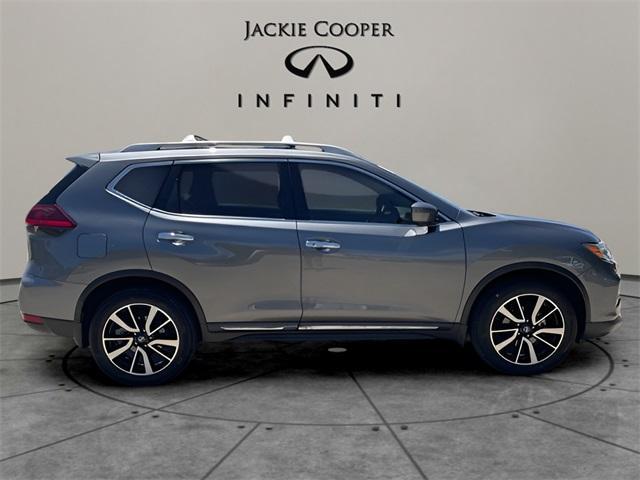 Photo of 2019 Gun Metallic Nissan Rogue