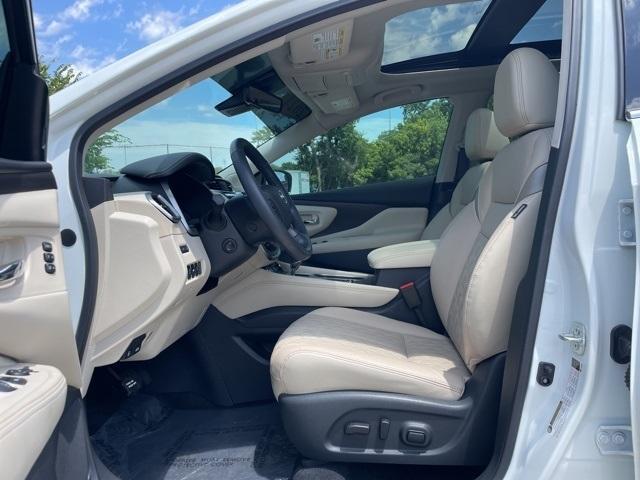 Photo of 2024 Pearl White Tri-Coat Nissan Murano