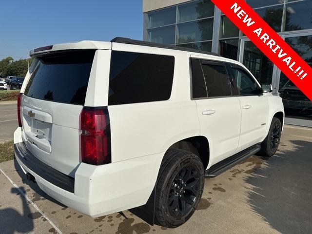 Photo of 2018 Summit White Chevrolet Tahoe