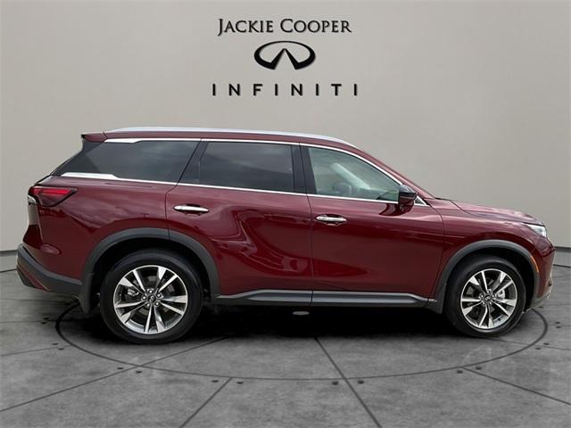Photo of 2025 Deep Bordeaux INFINITI QX60