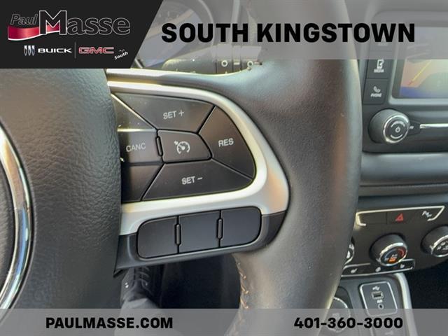 Photo of 2018 Laser Blue Pearlcoat Jeep Compass