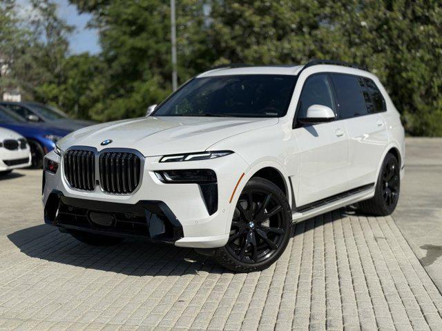 2023 BMW X7