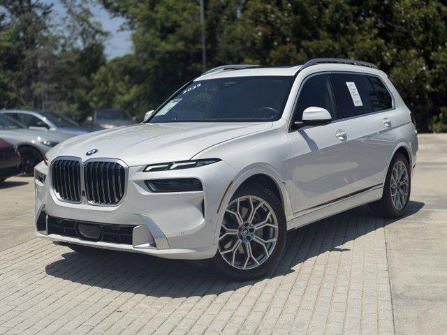 2023 BMW X7