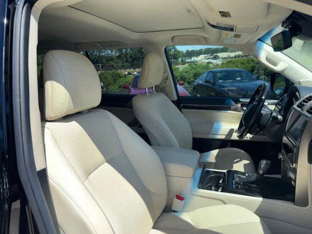 Photo of 2021 Black Onyx Lexus GX 460