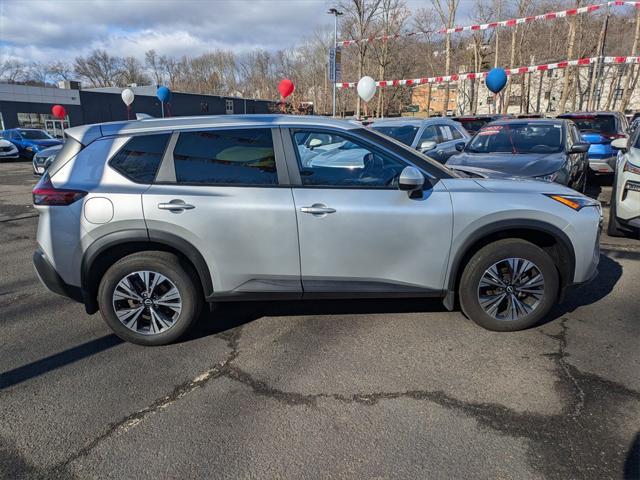Photo of 2023 Brilliant Silver Metallic Nissan Rogue