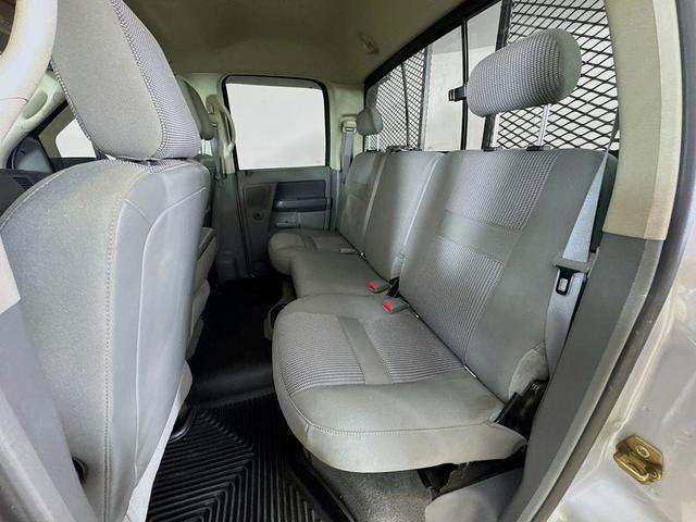 Photo of 2006 Bright Silver Metallic Clearcoat Dodge Ram 3500