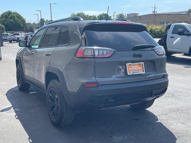 Photo of 2022 Sting-Gray Clearcoat Jeep Cherokee