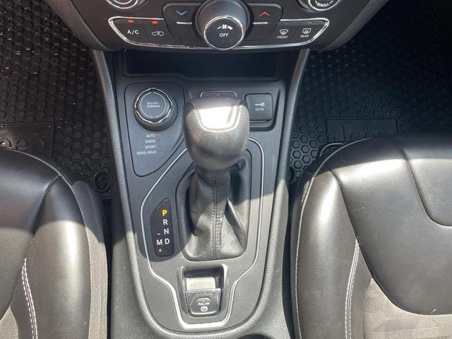 Photo of 2022 Sting-Gray Clearcoat Jeep Cherokee