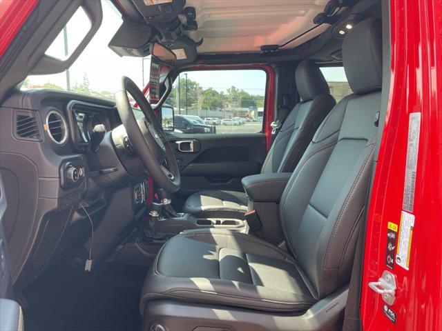 Photo of 2025 Firecracker Red Clearcoat Jeep Gladiator
