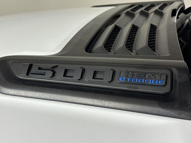 Photo of 2023 Bright White RAM 1500