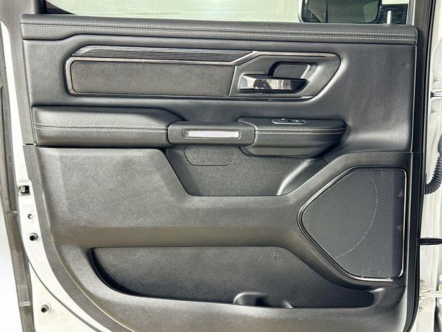 Photo of 2023 Bright White RAM 1500