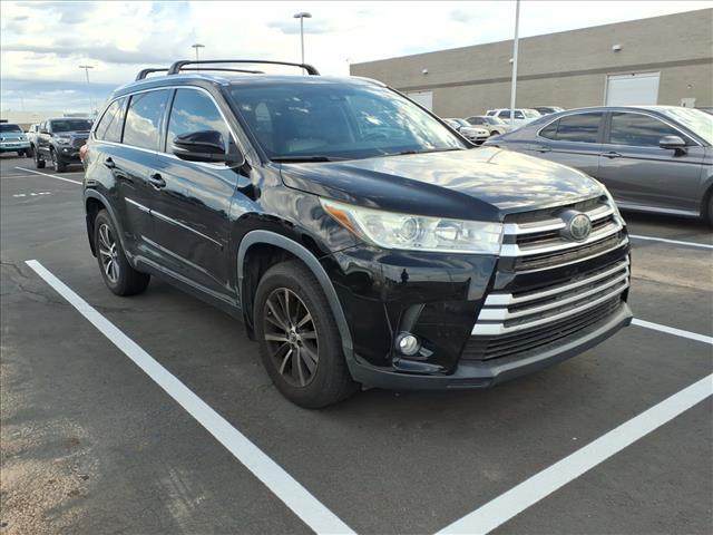 Photo of 2018 BLACK Toyota Highlander