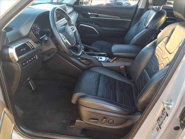 Photo of 2022 GRAY Kia Telluride
