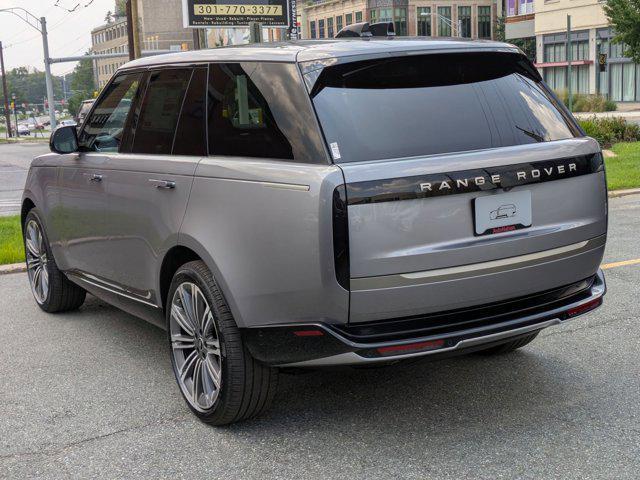 Photo of 2025 Eiger Grey Metallic Land Rover Range Rover