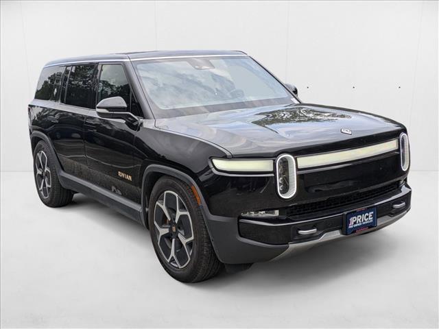 Photo of 2023 Midnight Rivian R1S