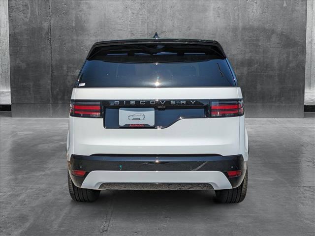 Photo of 2025 Fuji White Land Rover Discovery