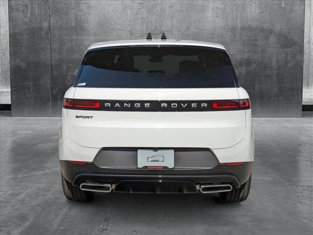 Photo of 2025 Fuji White Land Rover Range Rover Sport