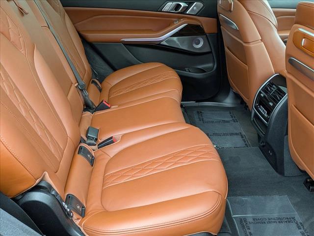 Photo of 2023 Dravit Grey Metallic BMW X7