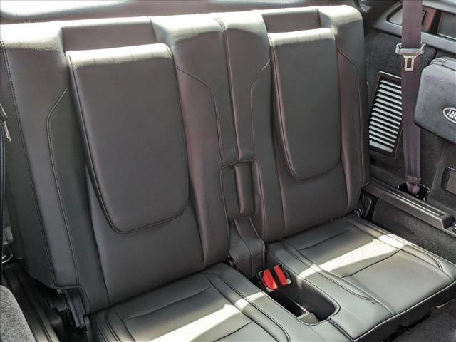 Photo of 2023 Santorini Black Metallic Land Rover Discovery Sport