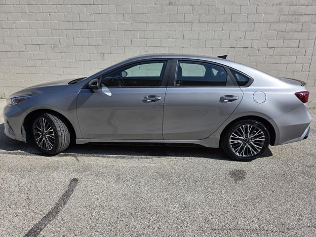 Photo of 2024 Steel Gray Kia Forte