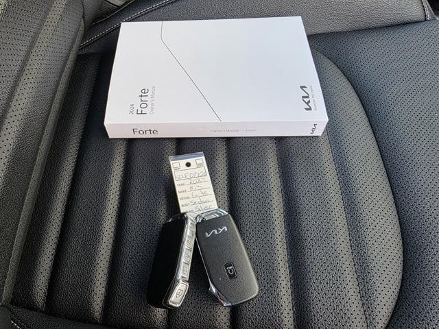 Photo of 2024 Steel Gray Kia Forte