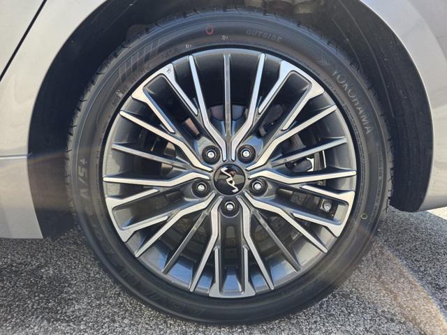 Photo of 2024 Steel Gray Kia Forte