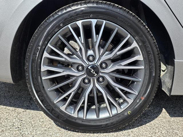 Photo of 2024 Steel Gray Kia Forte