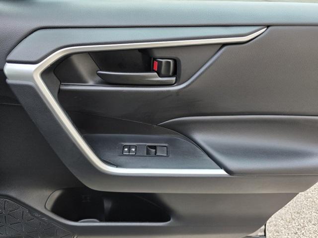 Photo of 2022 Silver Sky Metallic Toyota RAV4