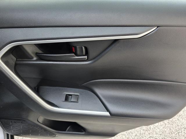 Photo of 2022 Silver Sky Metallic Toyota RAV4