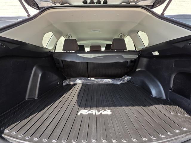 Photo of 2022 Silver Sky Metallic Toyota RAV4